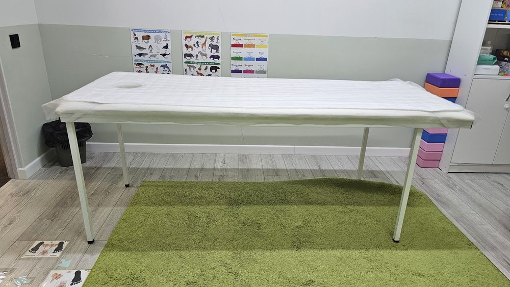 Продам Добротную Кушетку