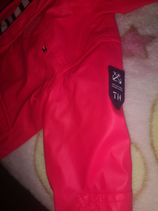 Geaca Tommy Hilfiger pentru copii