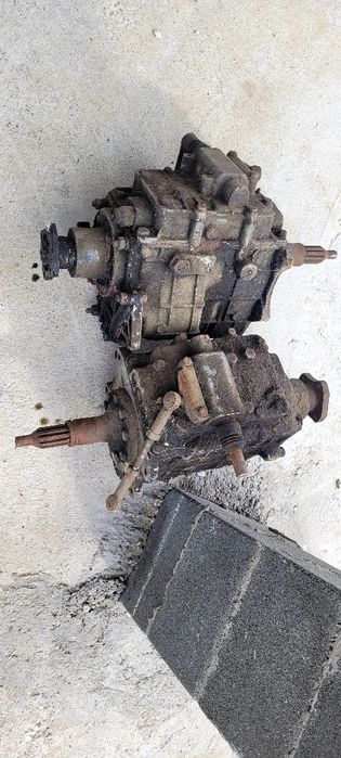 Cutie de viteză partea stângă TV Rocar ARO