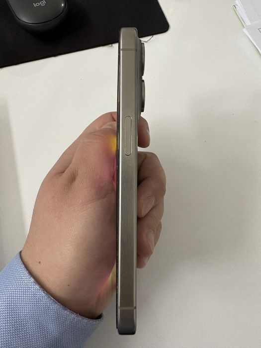 Продам Iphone 15pro