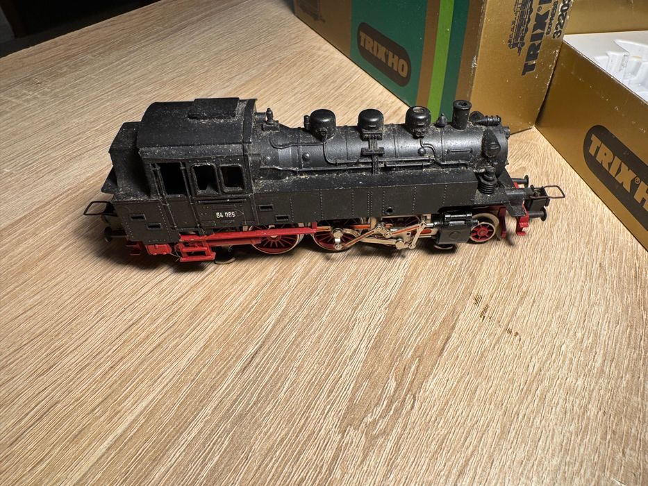 Locomotiva cu abur Trix Express BR64 089 H0