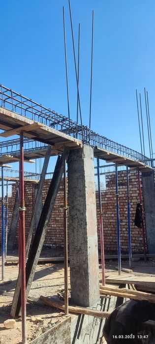 Нолдан Уй курамиз гишт колонна регилы стяжка цуваршик