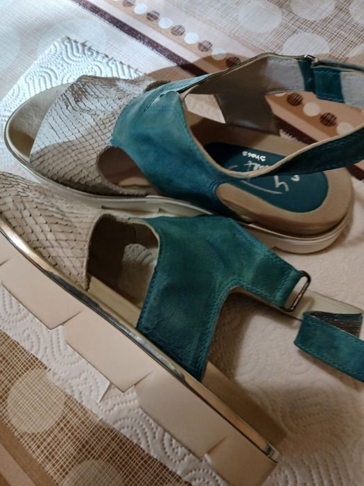 Дамски сандали на платформа- естествена кожа