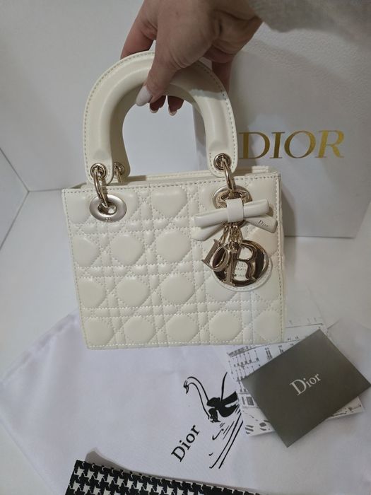 Налична чанта Lady Dior Latte