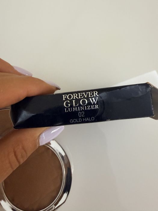 Dior хайлайтър Forever glow