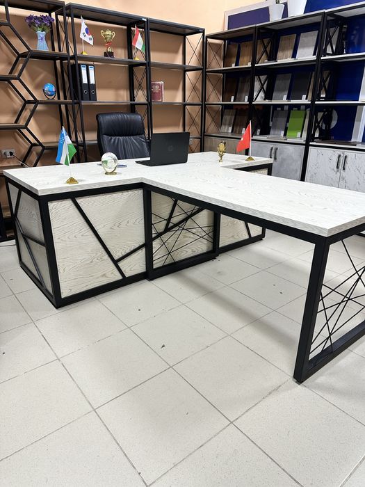 Офисный стол в стиле лофт/ стол для руководителя/Raxbar stoli: 2 950 ...