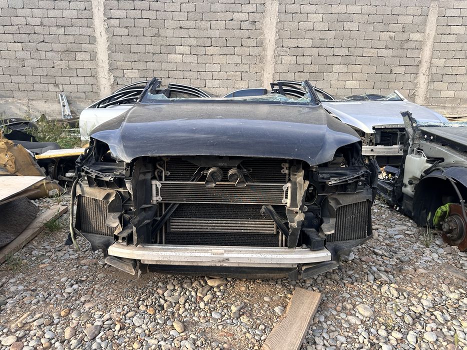 Ауди Q7 3.0 все запчасти есть