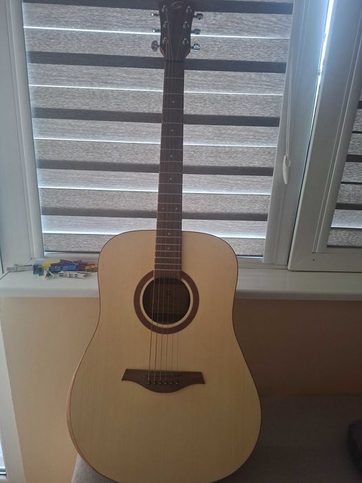 Китара EDGE ST DN-NT с cappo  и 6 перца