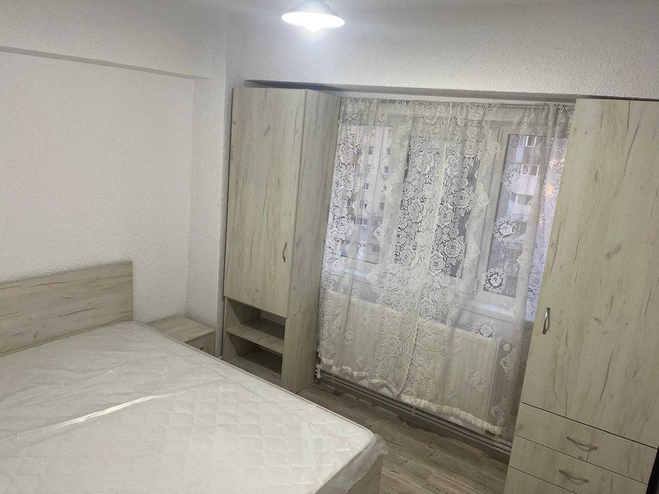 Proprietar, Inchiriez 2 apartamente ultracentral 3 camere, 2 bai