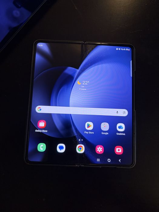 Samsung Fold 5 Demo