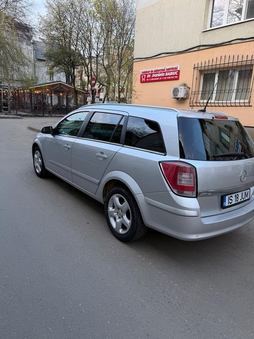 Opel Astra Vând Opel Astra H Automată
