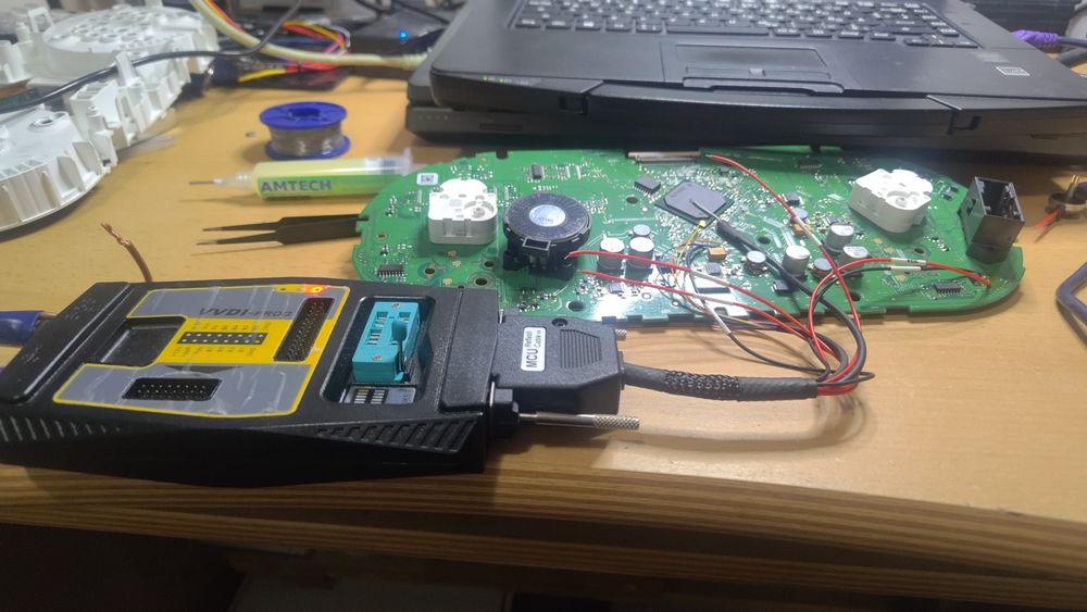 Servicii programare resoftare reparații electronica auto FORD si altel