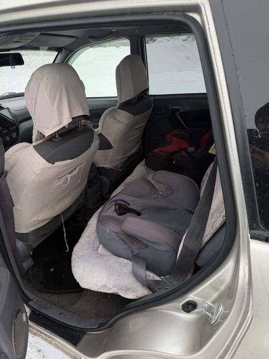 Пролажа Toyota RAV4