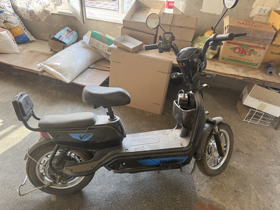 Скутер электрический