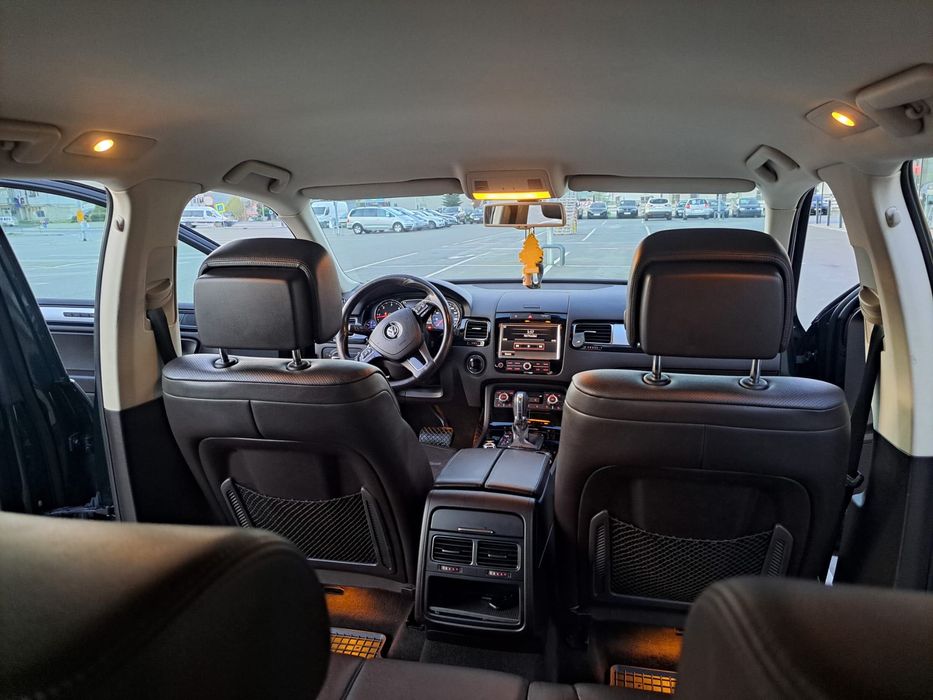 VW Touareg  2012 /arcuri preț 11 000 € negociabil