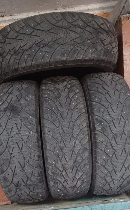 Автошины шипованные