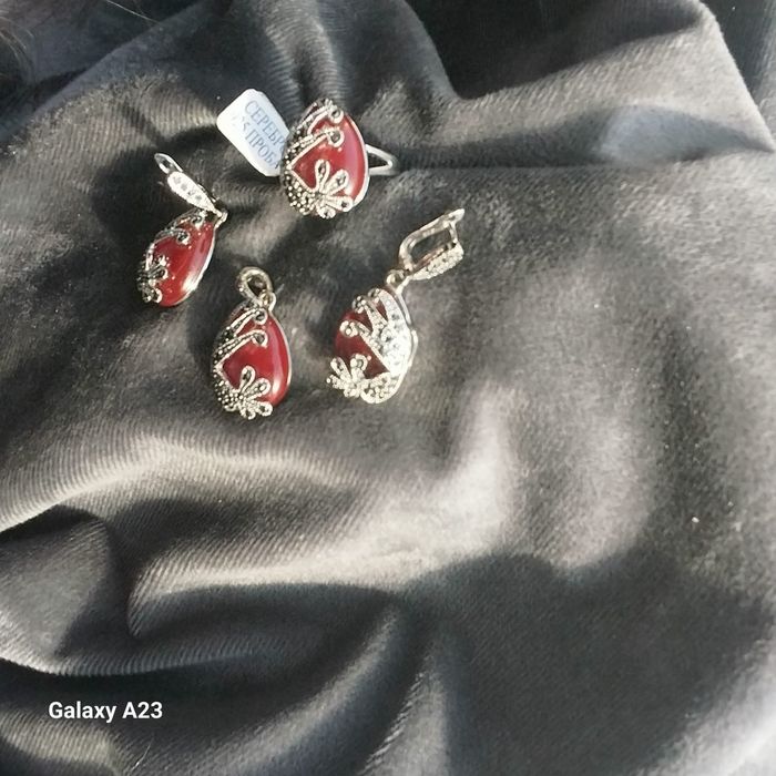 Продам серебро набор новый