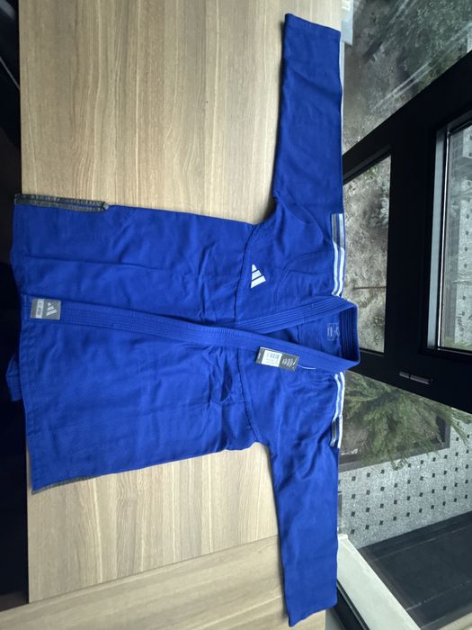 Кимано Jiu-Jitsu новая