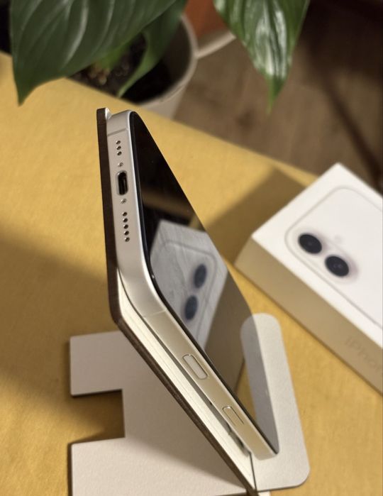 Iphone 16 256 белый