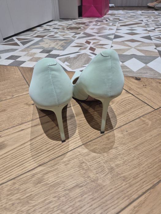 Продам туфли нубук