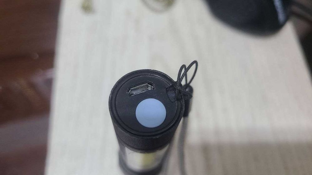 Фонарик светодиодный с зарядкой от USB