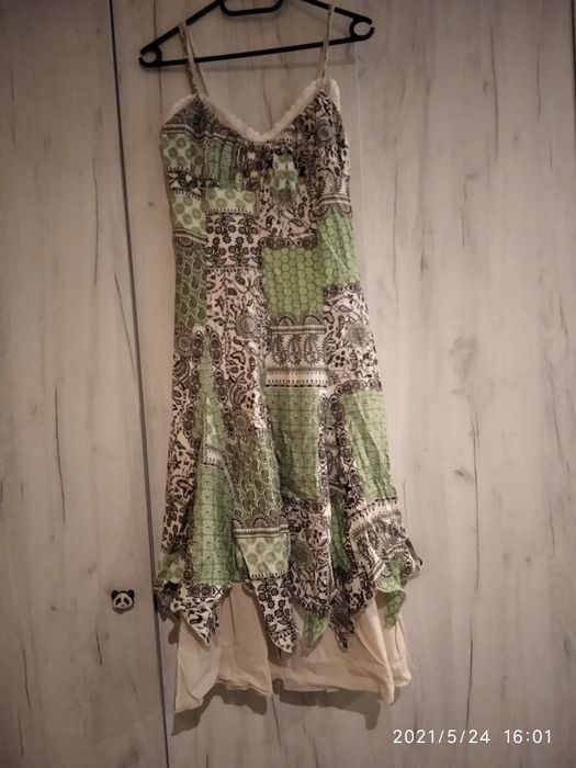 Дамски халат и дамска лятна рокля