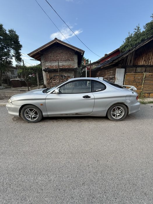 Hyundai coupe 1.6 benzin