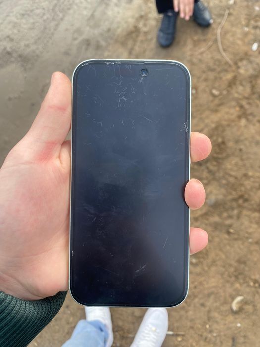 Айфон 15 продоётся