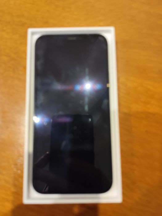 iPhone 12 64 GB black orange