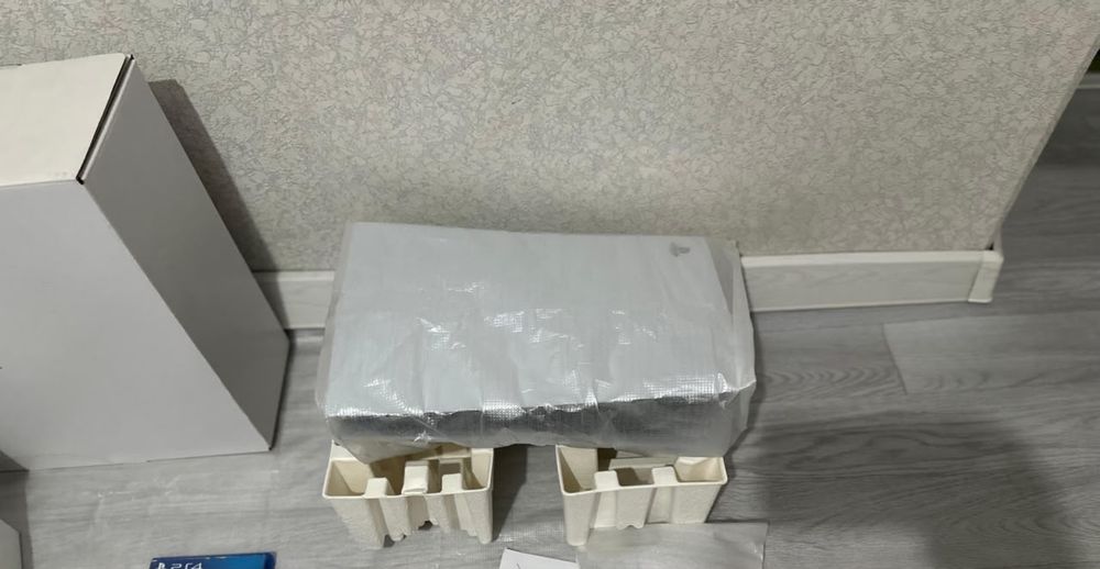 Продам playstation 5 новый 1tb