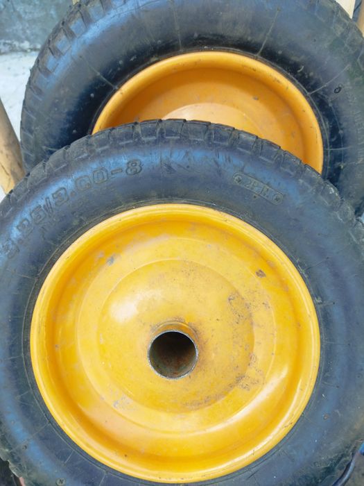 Ось для тачек с подшипниками