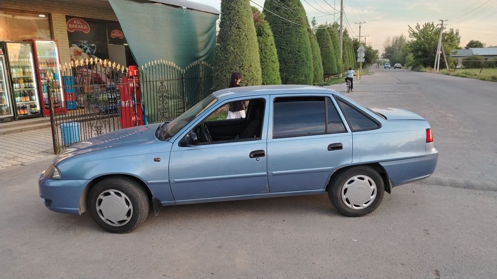 Продаётся нексия 2