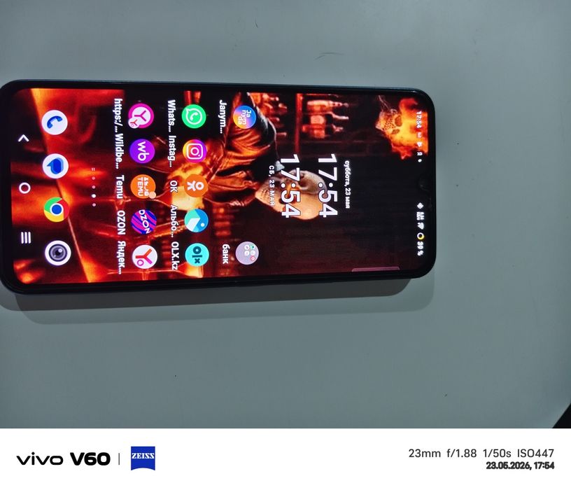 Смартфон vivo 25e