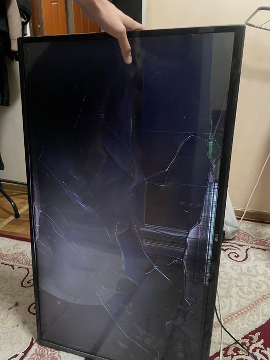 Продам сломанный телевизоры на запчасти