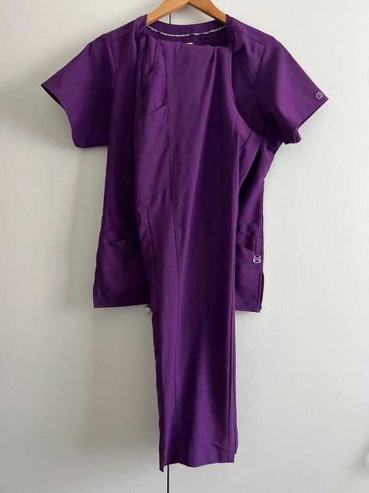 Costum medical dama