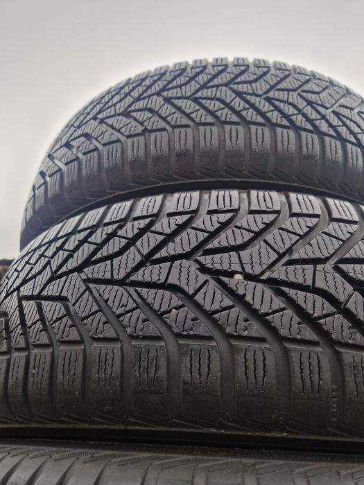 215 60 16 iarna M+S Yokohama