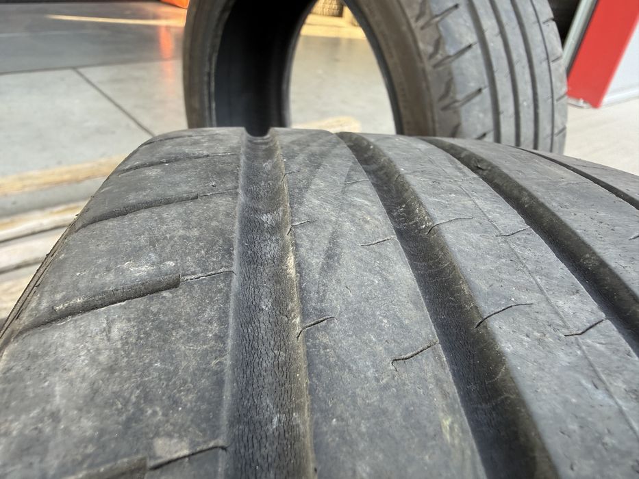 2бр. Летни Гуми С Борд 205/45R/17 -BRIDGESTONE- DOT:0422- 4.5мм. * 40€ за 2бр. *