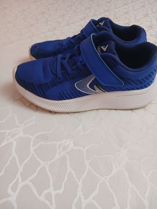 Обувь, всё отдам за 5000тг.