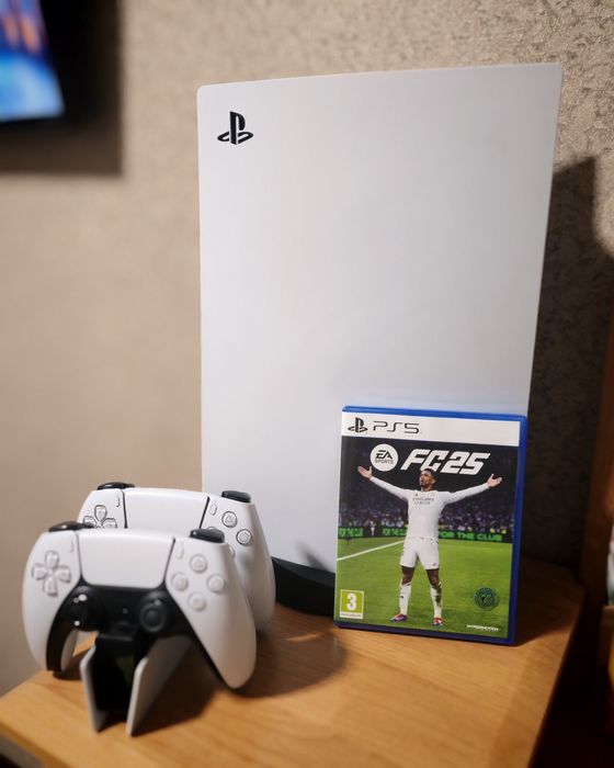 Продам приставку Playstation 5