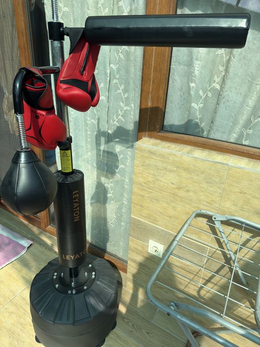 Боксова круша на стойка