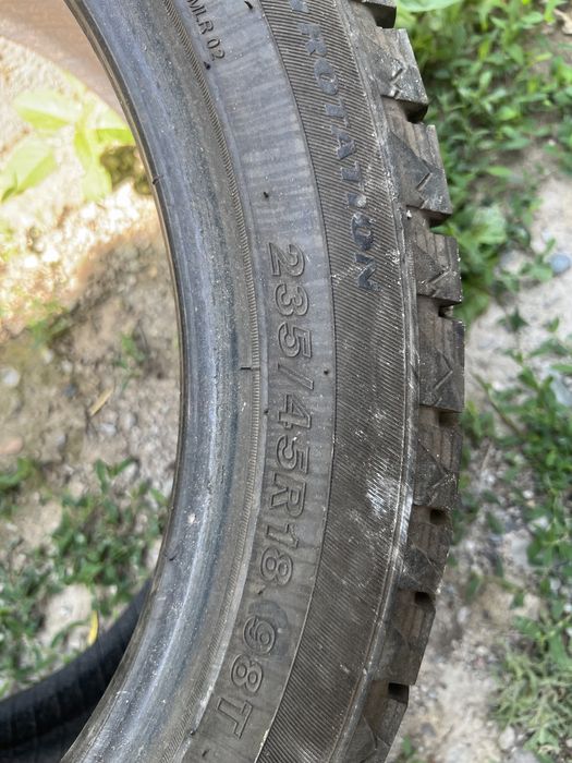 Покрышка 235/45 R18