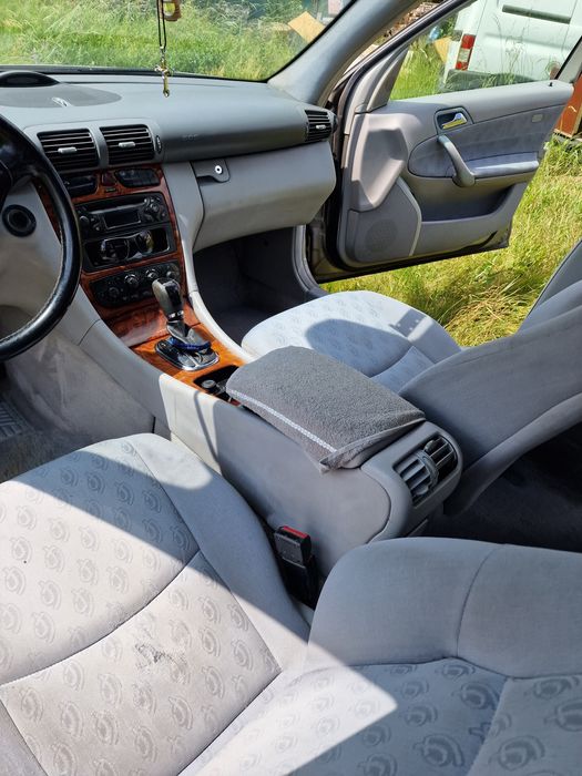 Пране на Дивани,авто салони