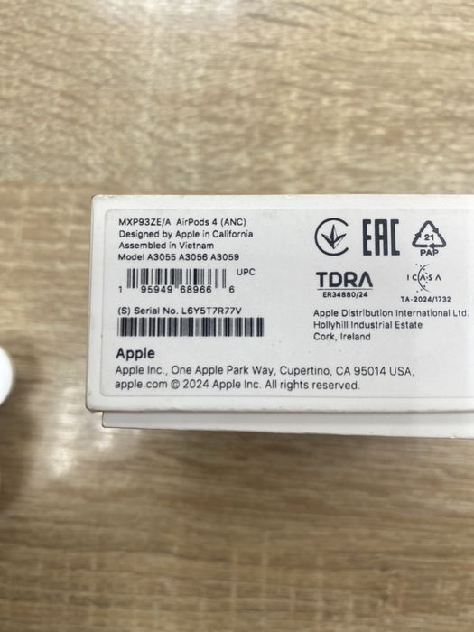 Apple AirPods 4 (ANC) (A4)