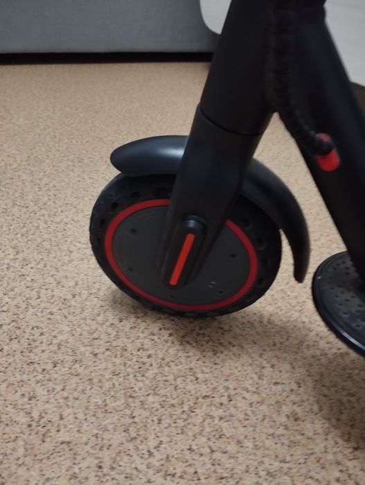 Продам электросамокат KUQUAY