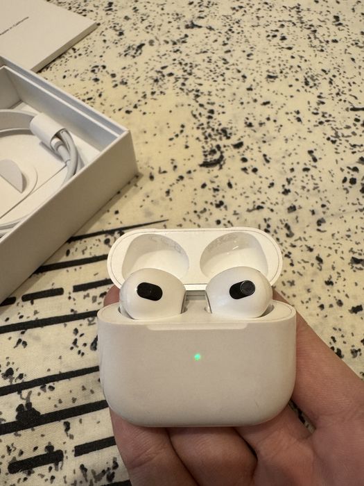Airpods Gen 3 (2021)