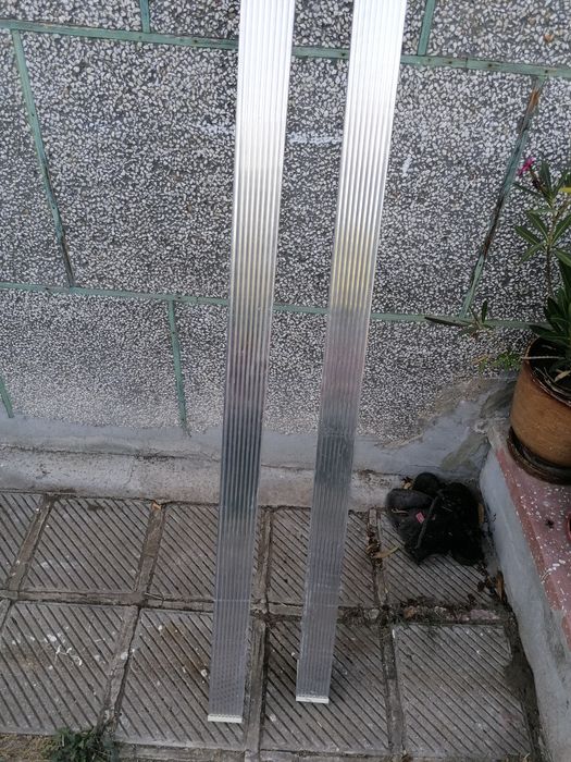 Алуминиеви курнизи