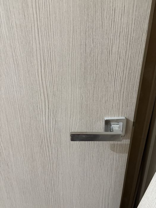 Продам межкомнатные двери