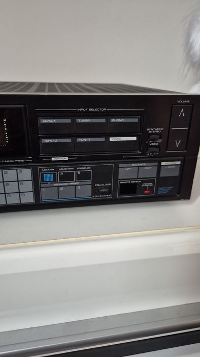 Усилвател kenwood