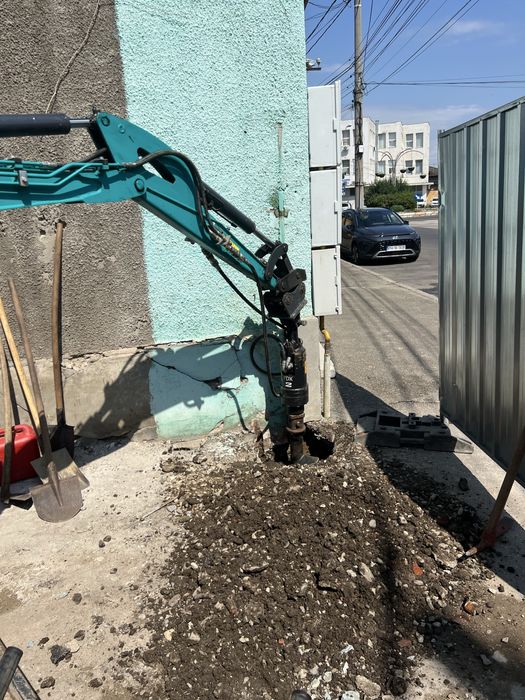 Miniexcavator de inchiriat si transport pamant