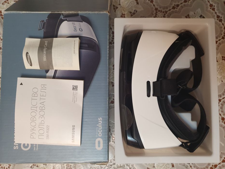 Виртуальные очки Samsung   GEAR VR